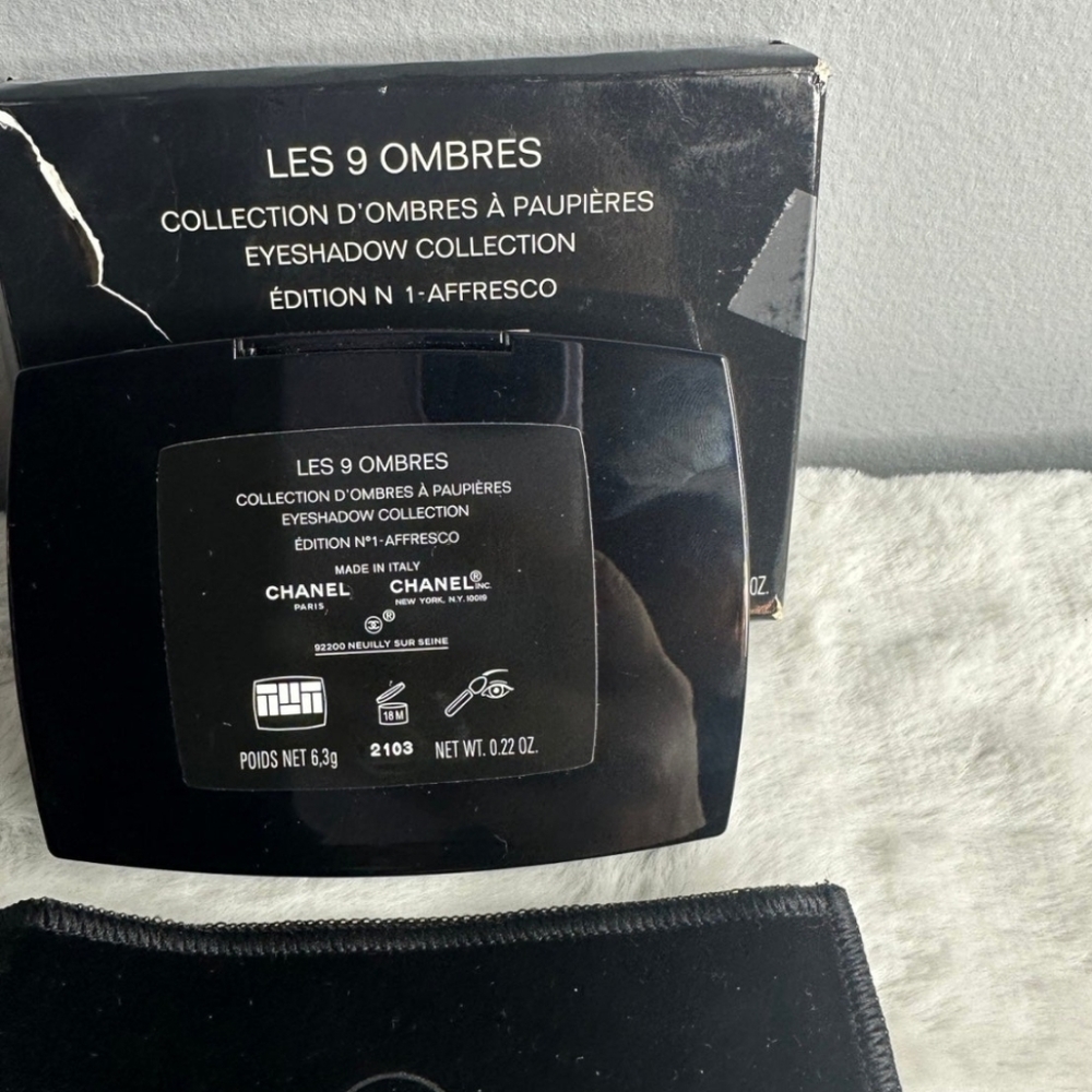Chanel eyeshadow compact mirror - Picture 3 of 3